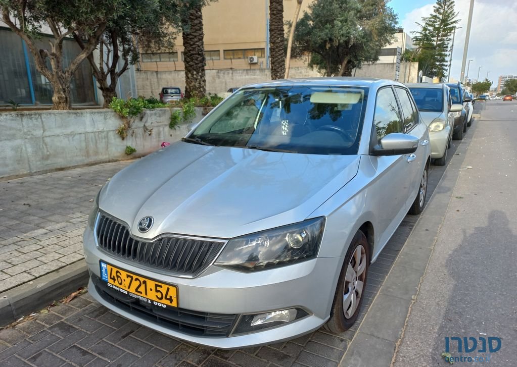 2015' Skoda Fabia סקודה פאביה photo #1