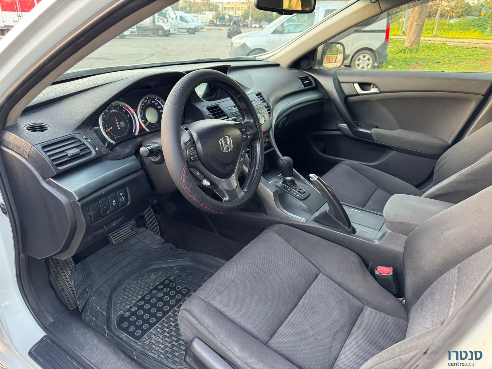 2014' Honda Accord Luxury photo #5