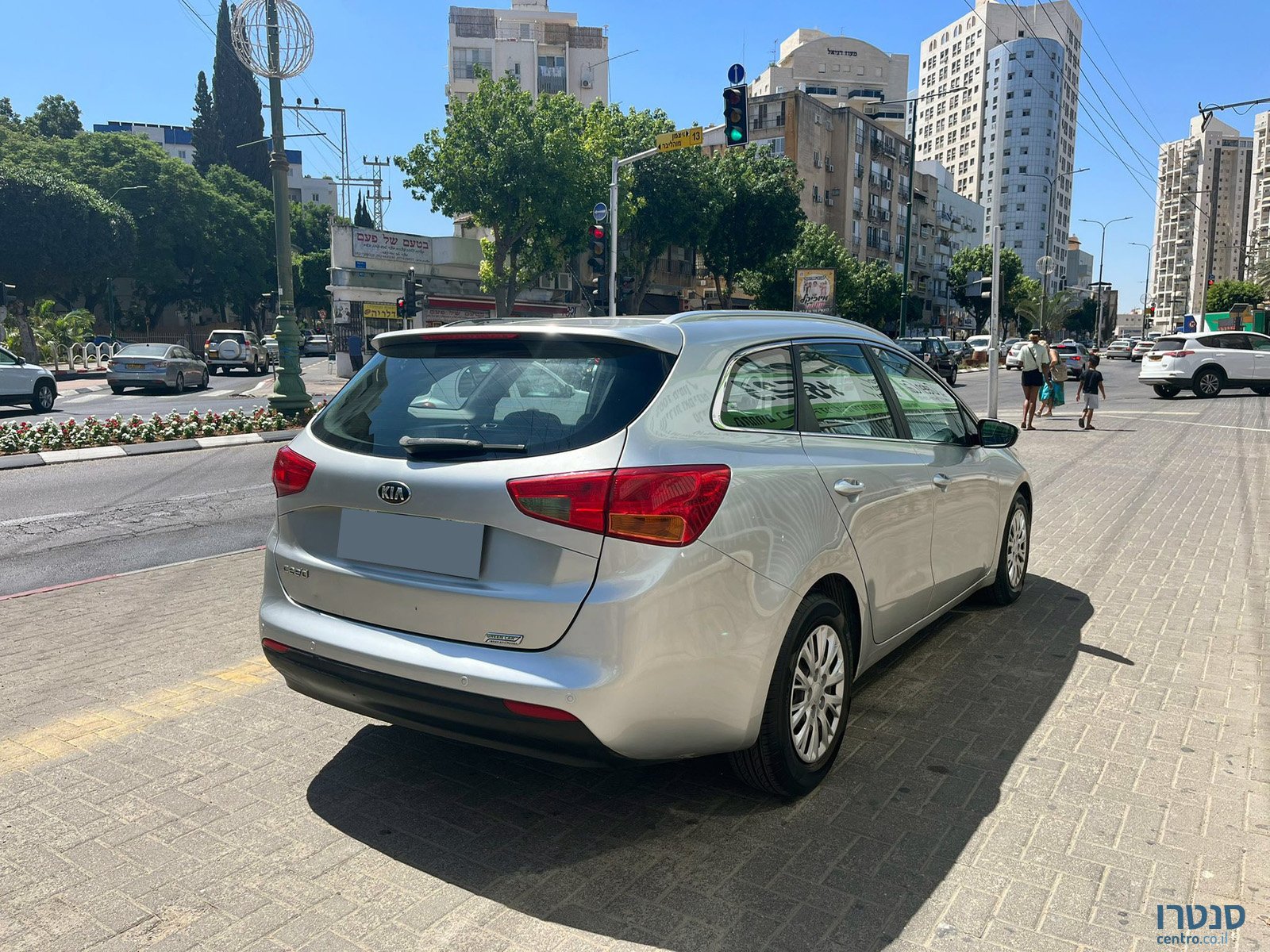 2016' Kia Ceed LX photo #2