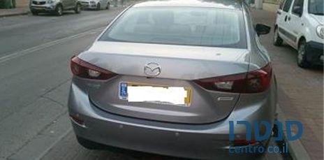 2015' Mazda 3 קומפורט photo #2