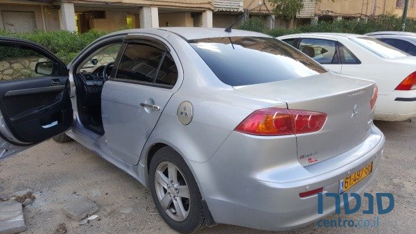 2009' Mitsubishi Lancer photo #2