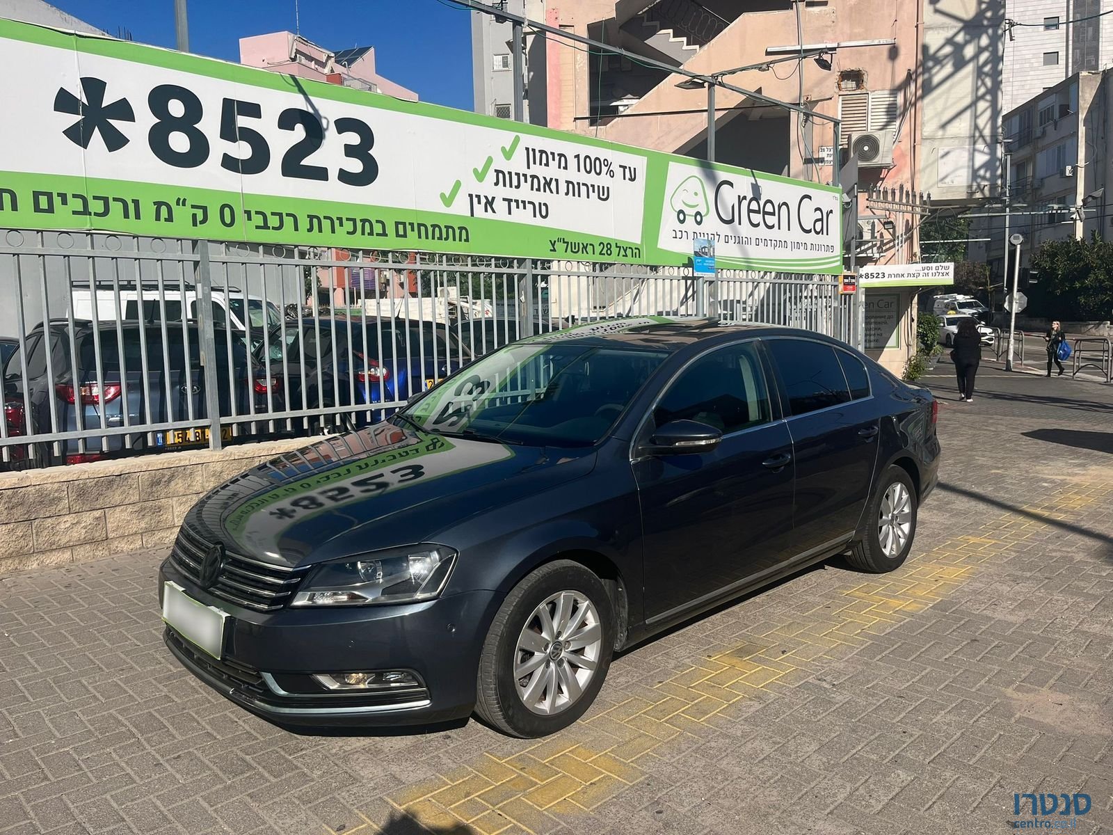 2014' Volkswagen Passat photo #2