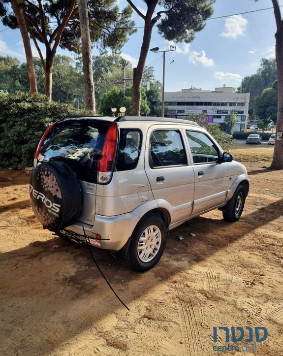 2006' Daihatsu Terios דייהטסו טריוס photo #2