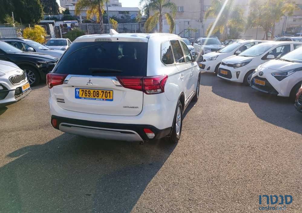 2019' Mitsubishi Outlander מיצובישי אאוטלנדר photo #3