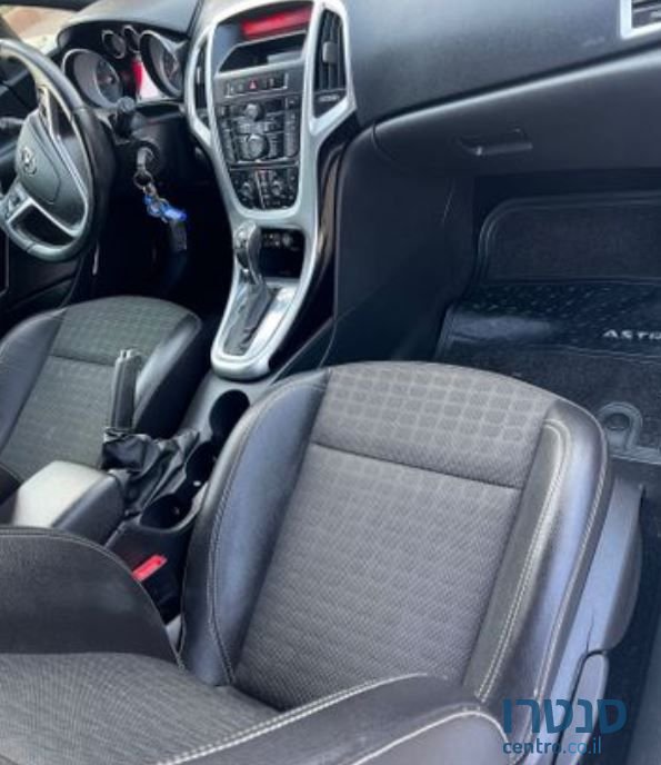 2013' Opel Astra אופל אסטרה photo #3