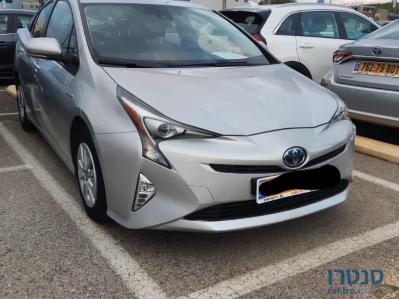 2019' Toyota Prius טויוטה פריוס photo #2