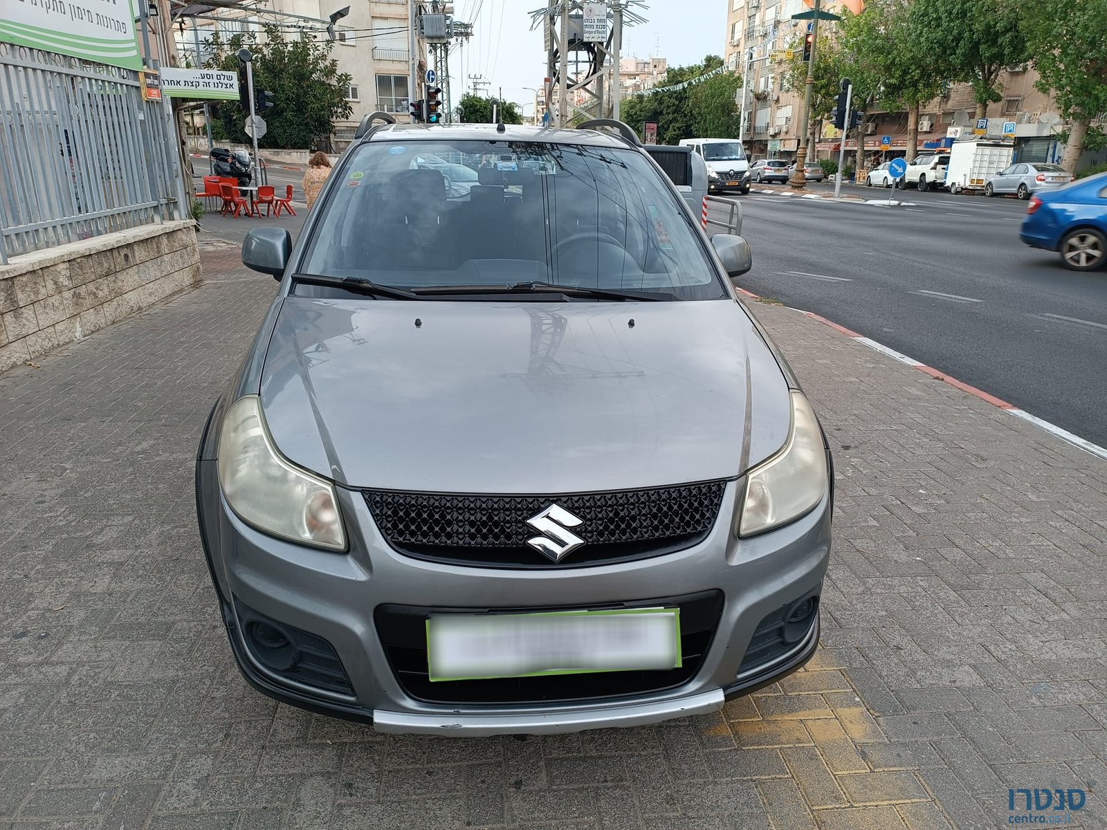 2014' Suzuki SX4 photo #2