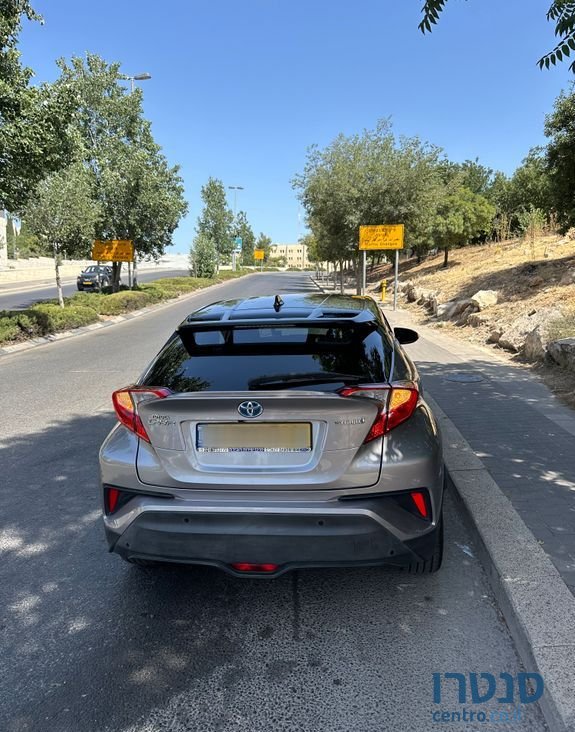 2018' Toyota C-HR טויוטה photo #3