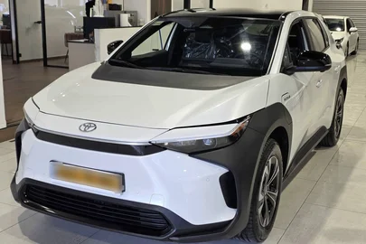 2024' Toyota bZ4X