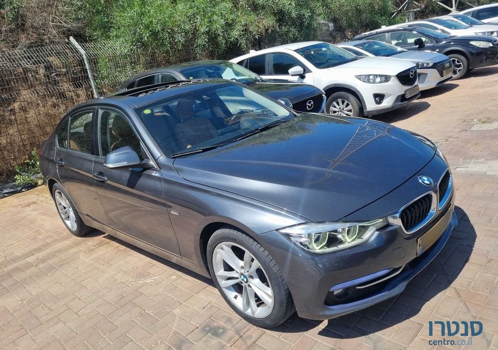 2017' BMW 3 Series ב.מ.וו סדרה 3 photo #4