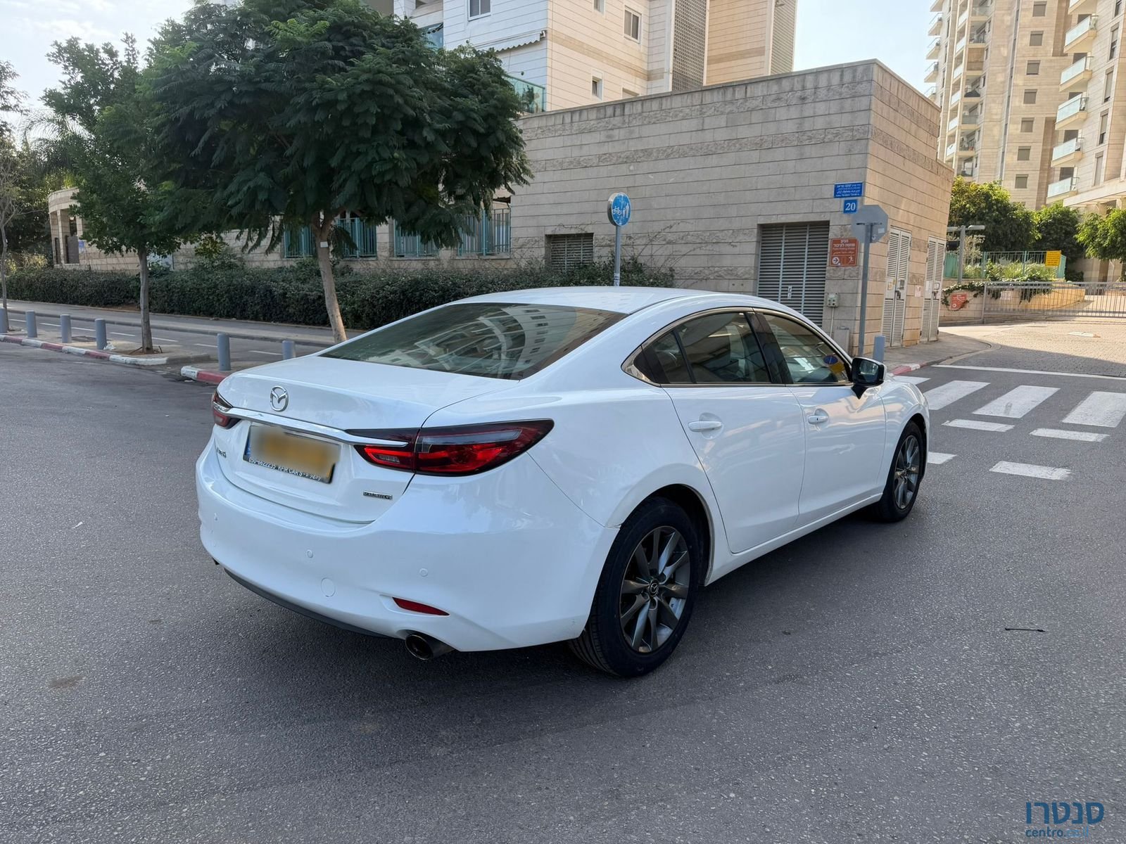 2020' Mazda 6 Luxury photo #4