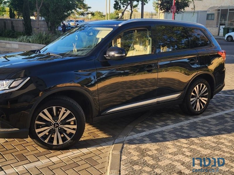 2019' Mitsubishi Outlander מיצובישי אאוטלנדר photo #3