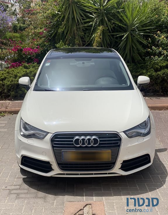 2011' Audi A1 אאודי photo #2