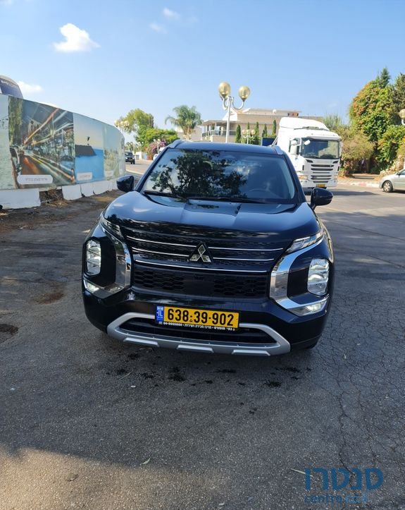 2022' Mitsubishi Outlander מיצובישי אאוטלנדר photo #5