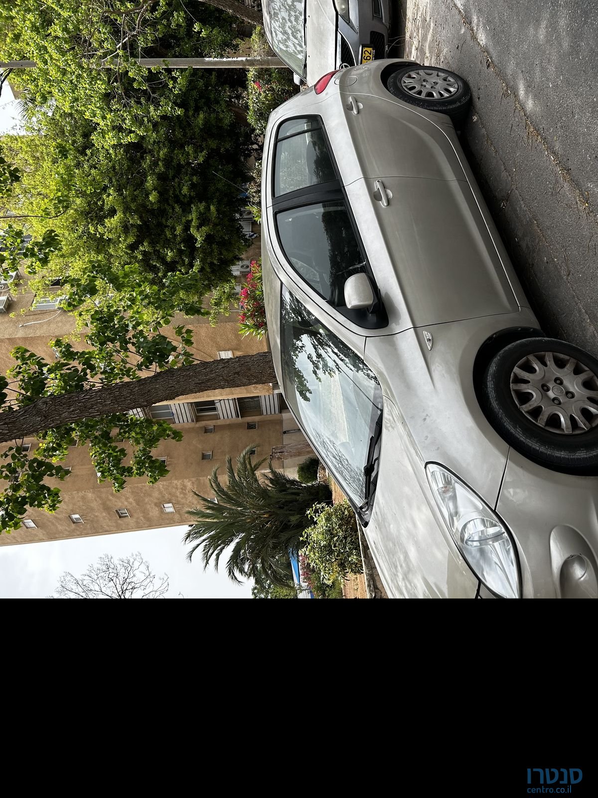 2011' Hyundai i20 יונדאי photo #1