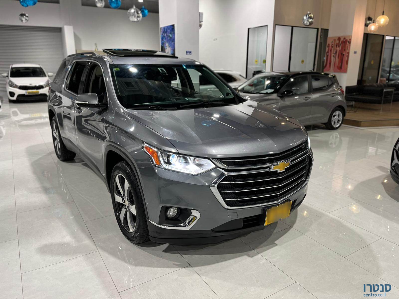 2019' Chevrolet Traverse photo #2