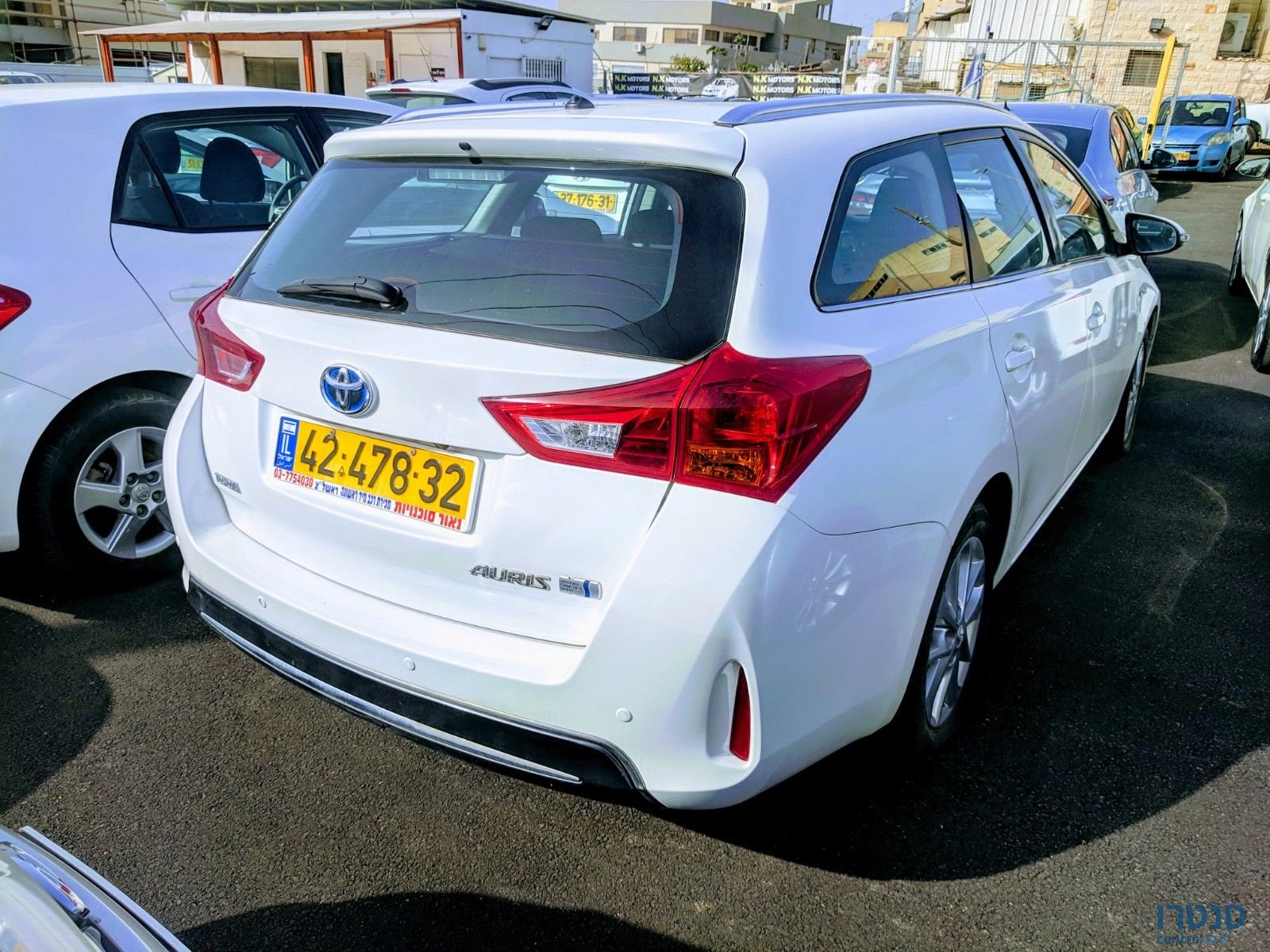 2016' Toyota Auris photo #4