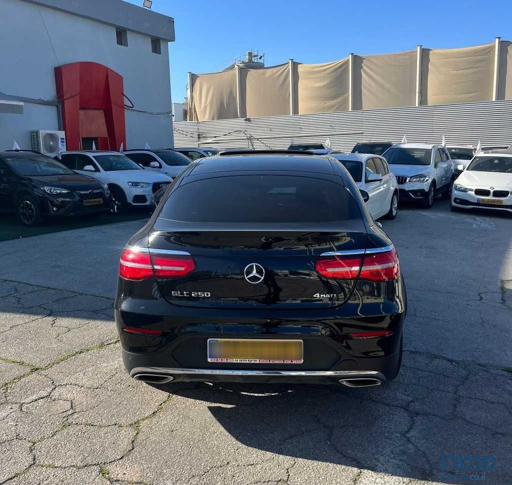 2019' Mercedes-Benz Glc-Class מרצדס photo #3