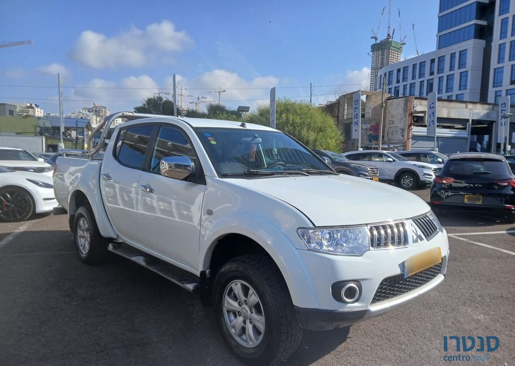 2012' Mitsubishi L200 מיצובישי טרייטון photo #2