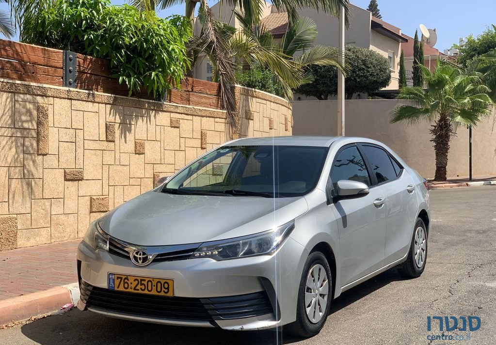 2017' Toyota Corolla טויוטה קורולה photo #1