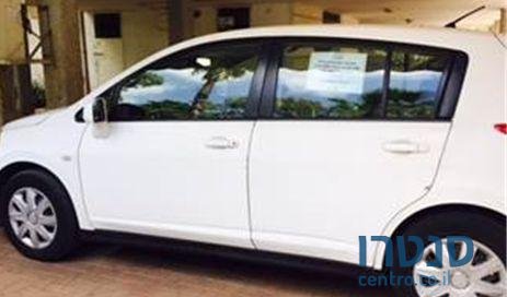 2009' Nissan Tiida photo #4