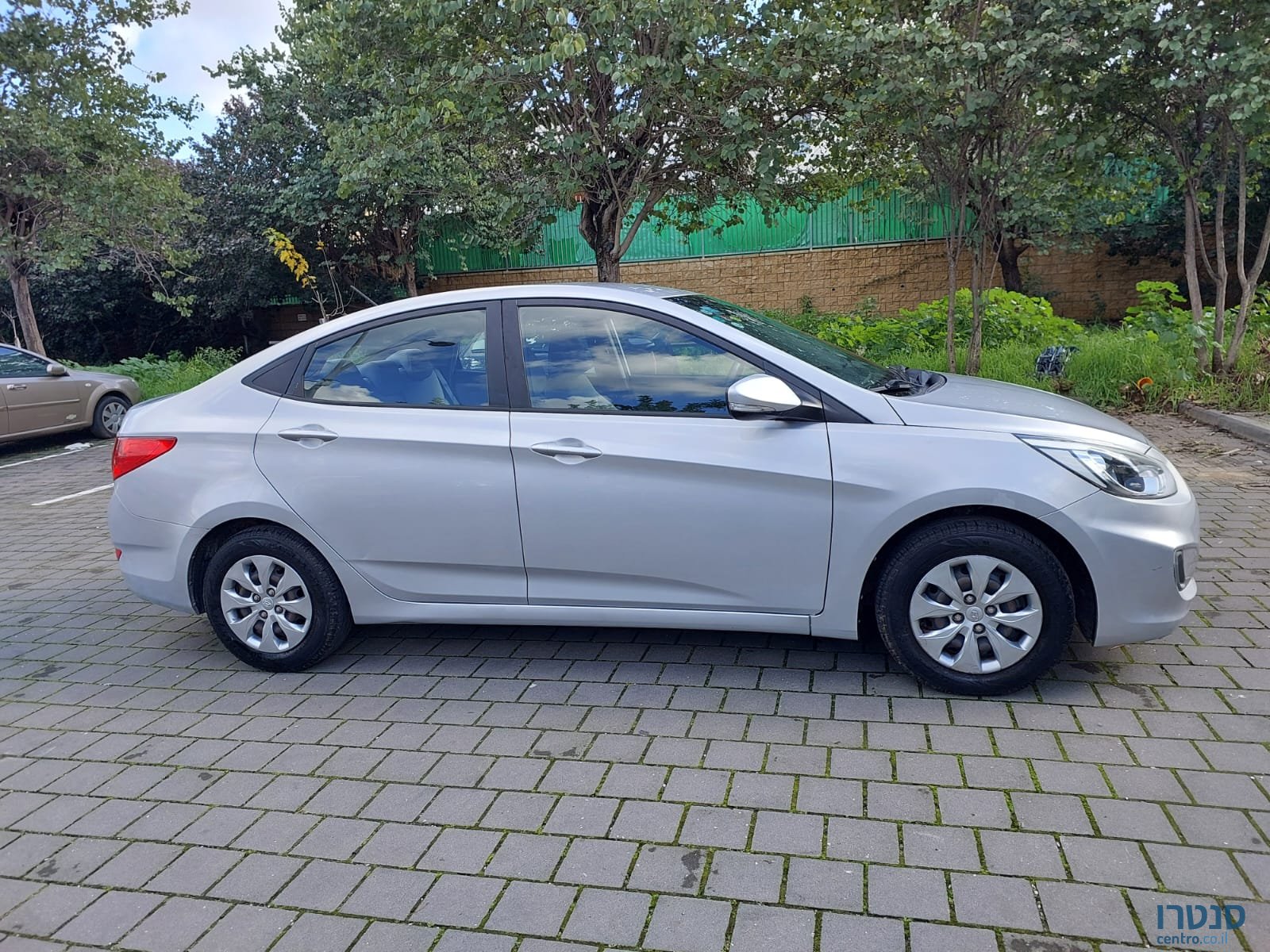 2017' Hyundai photo #2