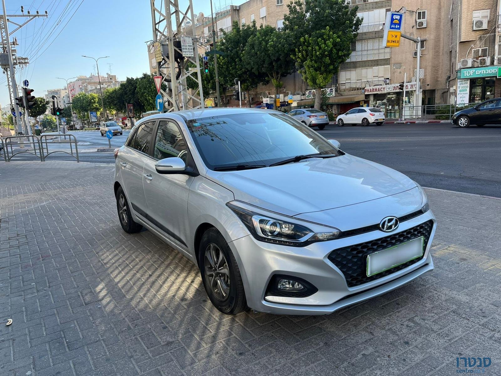 2019' Hyundai i20 photo #5