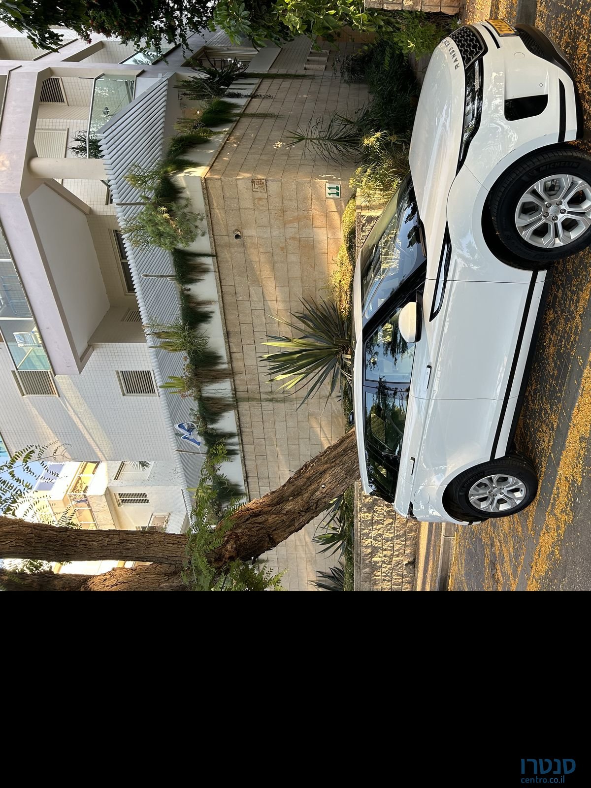 2019' Land Rover Range Rover רובר פרילנד photo #2