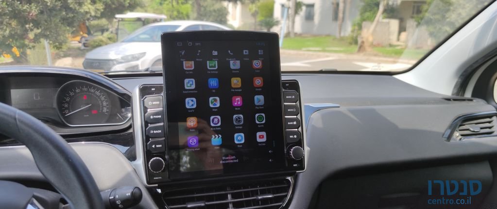 2015' Peugeot 208 פיג'ו photo #2