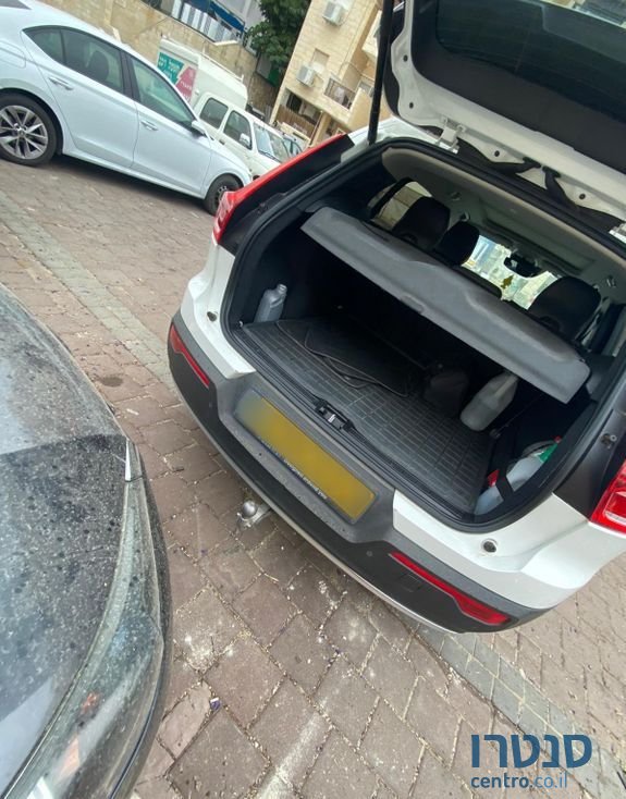 2020' Volvo XC40 וולוו photo #5