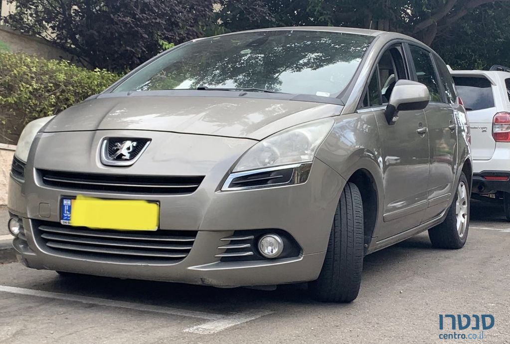 2013' Peugeot 5008 פיג'ו photo #1