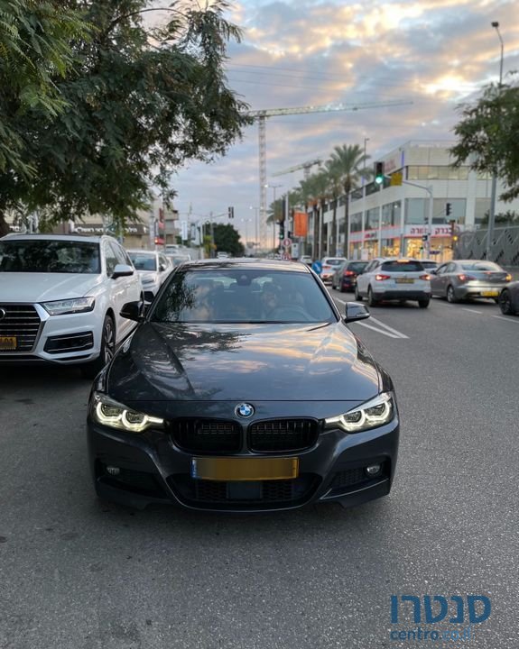 2018' BMW 3 Series ב.מ.וו סדרה 3 photo #2