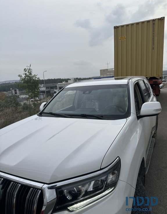 2018' Toyota Land Cruiser טויוטה לנד קרוזר photo #5