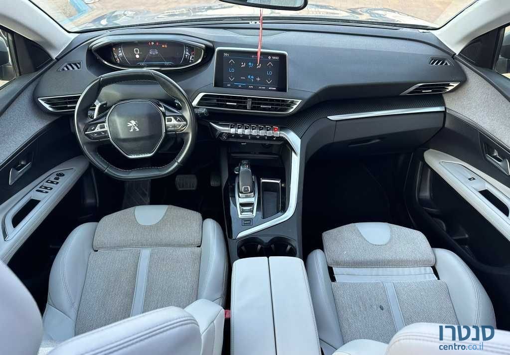 2018' Peugeot 3008 פיג'ו photo #5