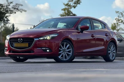 2018' Mazda 3 מאזדה