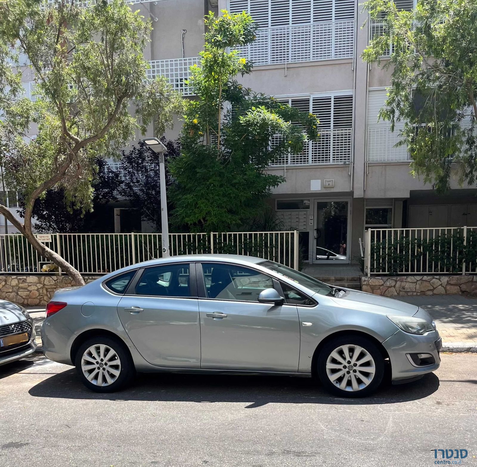 2013' Opel Astra אופל אסטרה photo #1