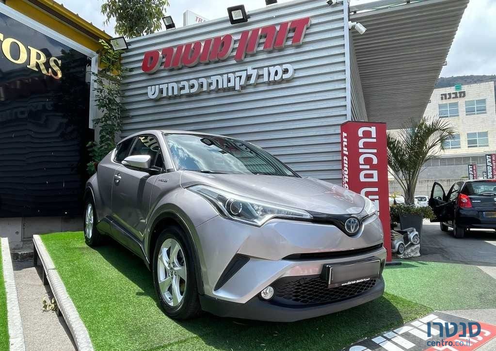 2018' Toyota C-HR טויוטה photo #1