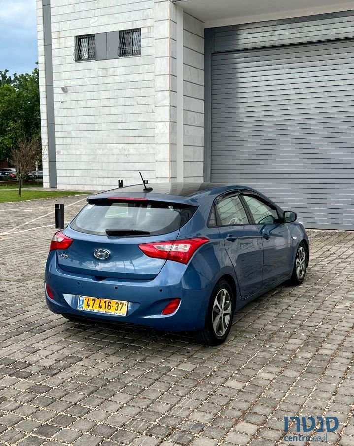 2015' Hyundai i30 יונדאי photo #3