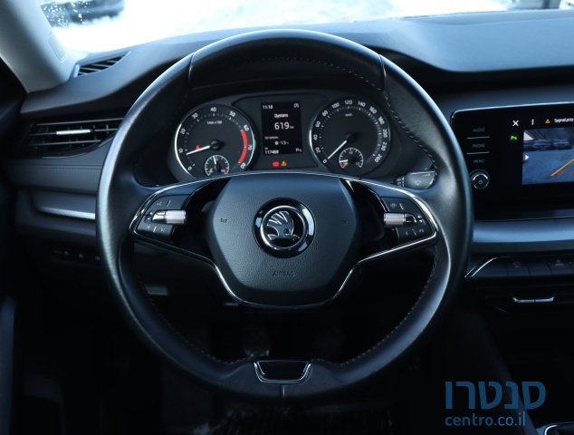 2021' Skoda Octavia photo #6