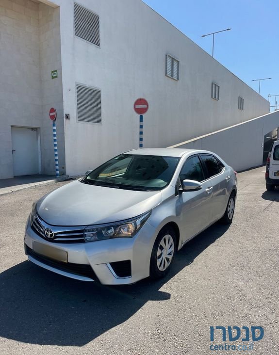 2015' Toyota Corolla טויוטה קורולה photo #1
