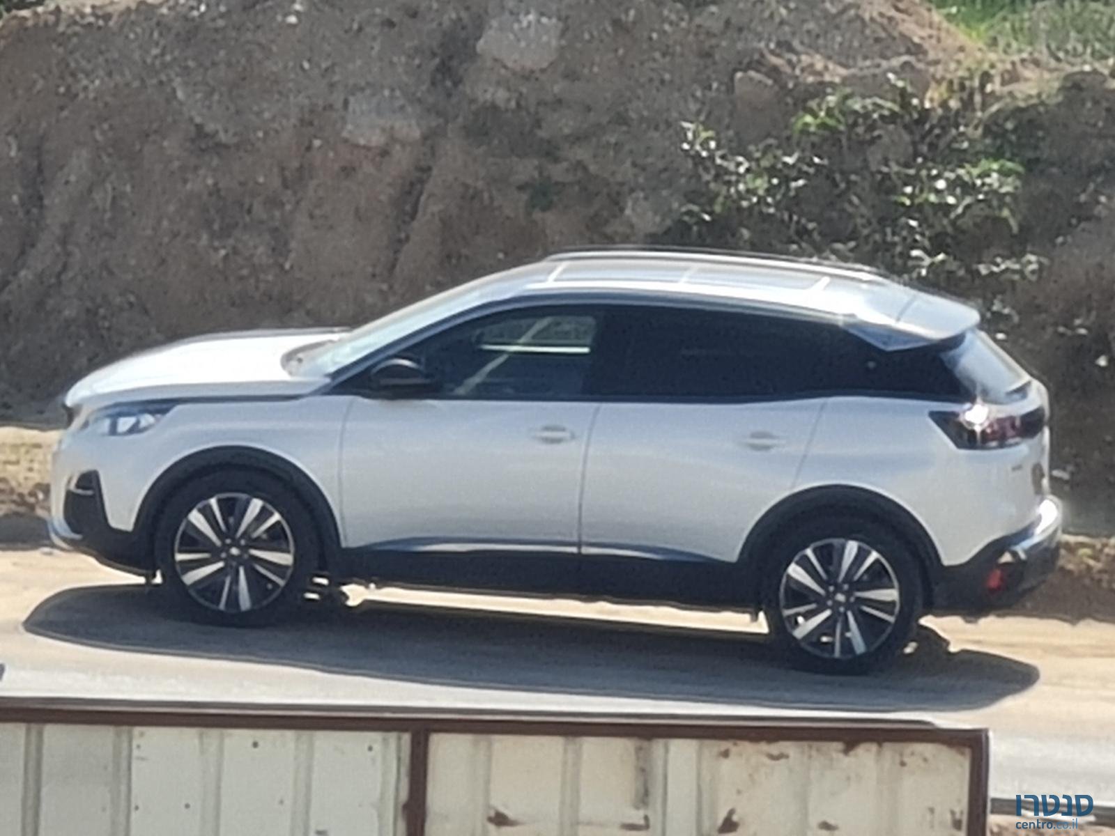 2018' Peugeot 3008 PREMIUM S.E photo #1