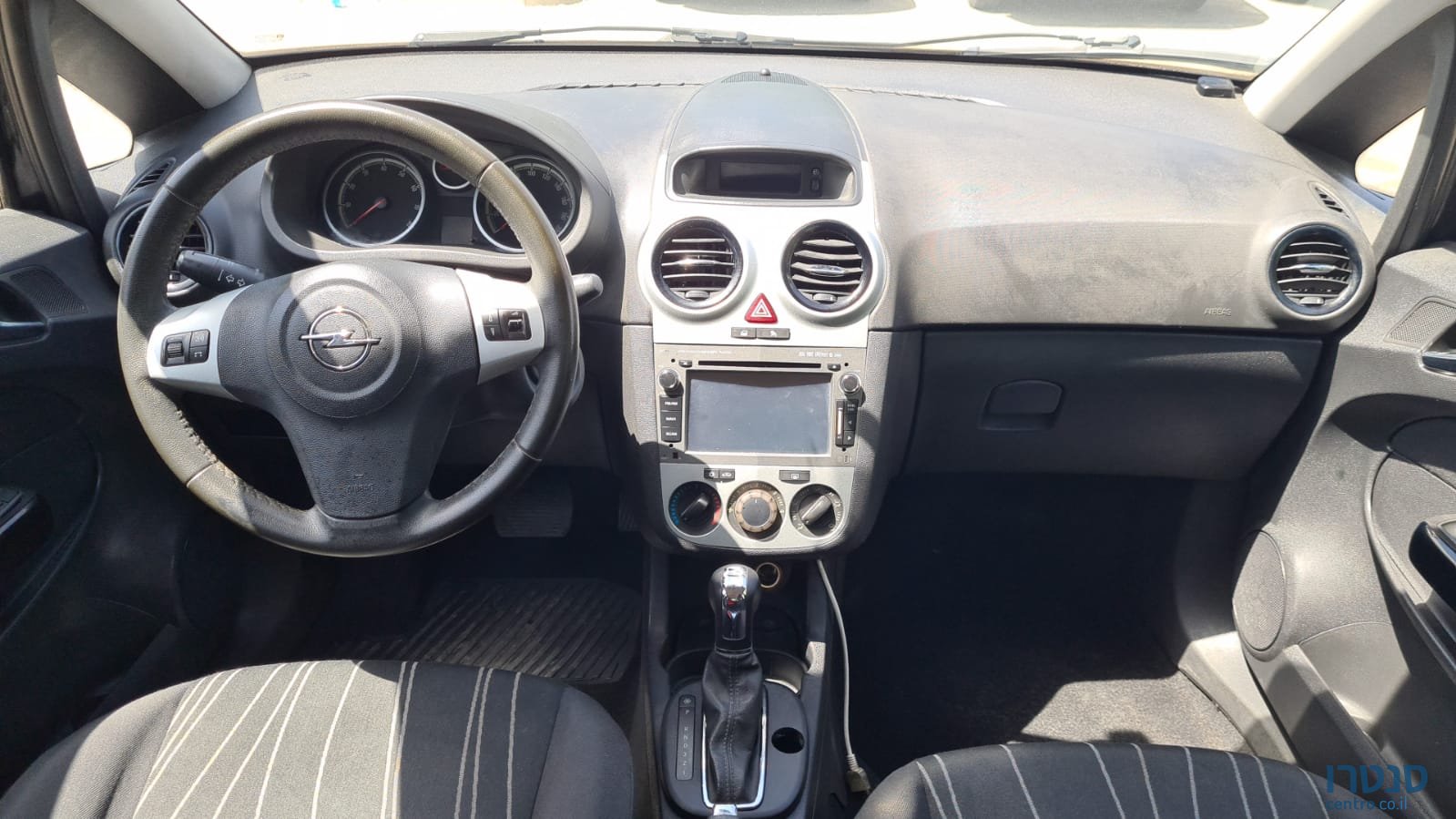 2010' Opel Corsa photo #1