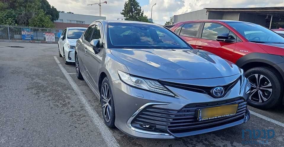 2022' Toyota Camry טויוטה קאמרי photo #4