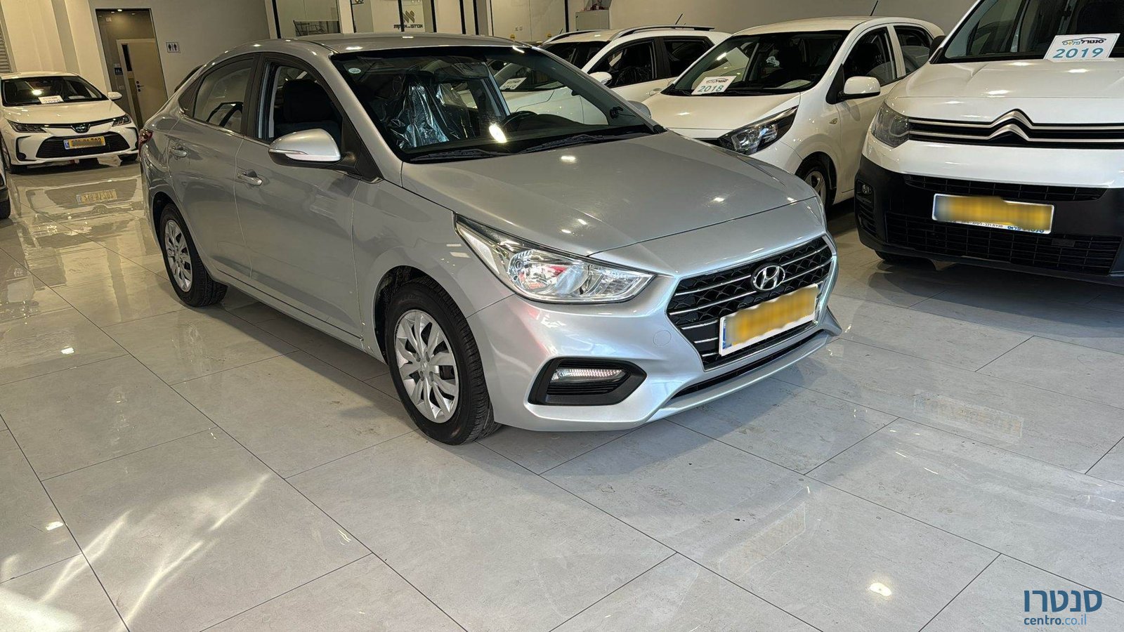 2019' Hyundai Accent photo #2