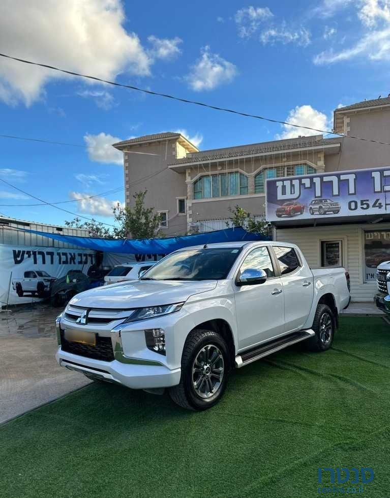 2022' Mitsubishi L200 4X4 מיצובישי טרייטון photo #1
