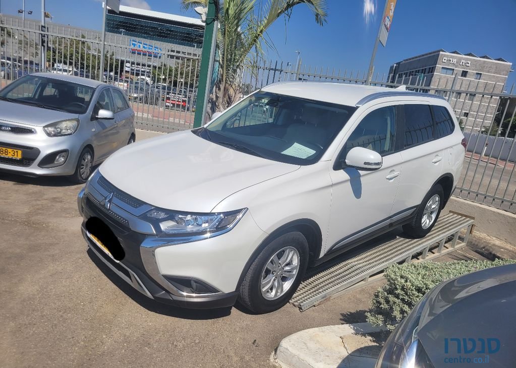 2019' Mitsubishi Outlander מיצובישי אאוטלנדר photo #1