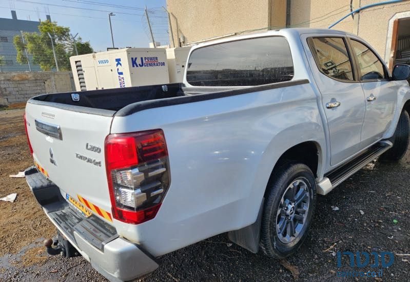 2021' Mitsubishi Triton מיצובישי L200 4X4 photo #3