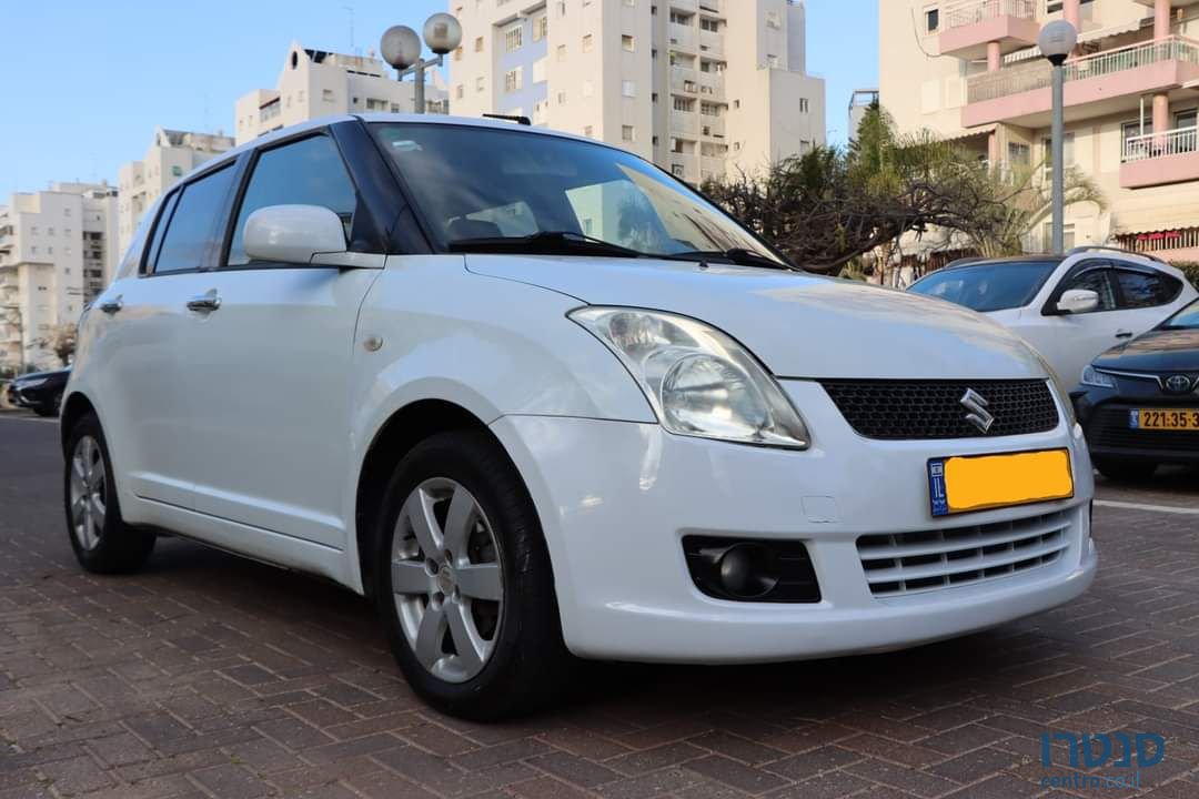2010' Suzuki Swift סוזוקי סוויפט photo #3