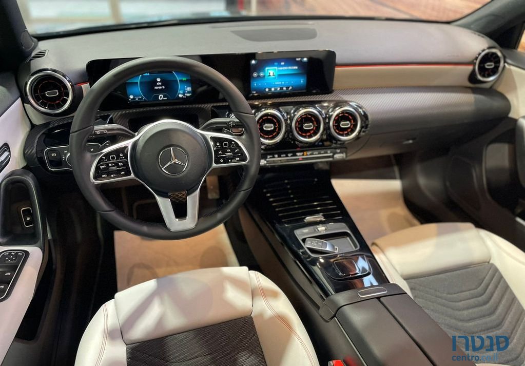 2021' Mercedes-Benz A-Class מרצדס photo #3