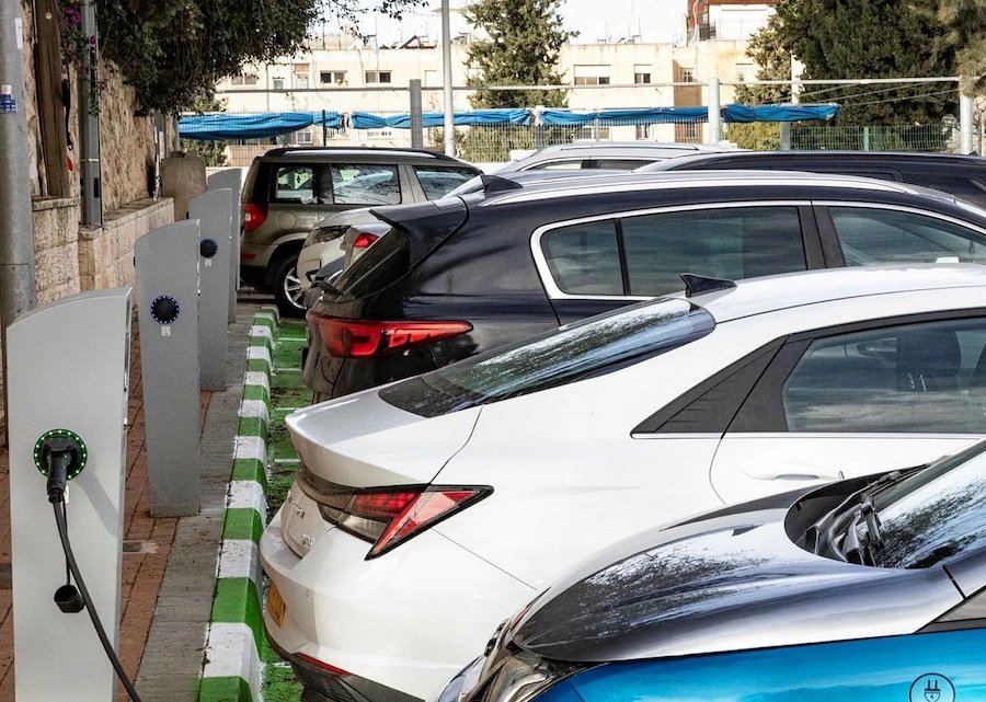 האוצר נערך לרפורמה בהטבות שווי השימוש לרכב "ירוק". הפחתת המס לחשמליות צפויה לגדול